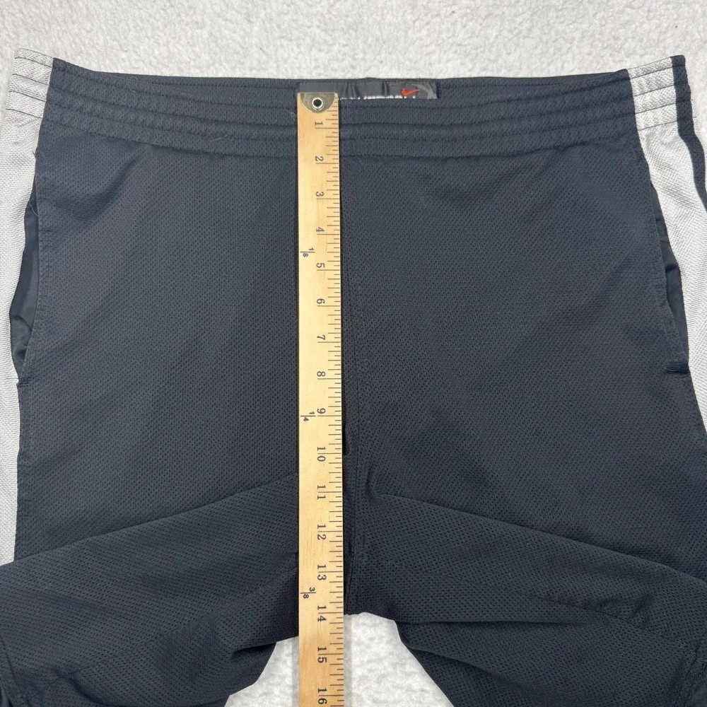 Vintage‎ Nike Basketball Shorts Black Mesh Athletic Training 9 Inseam Men's XL